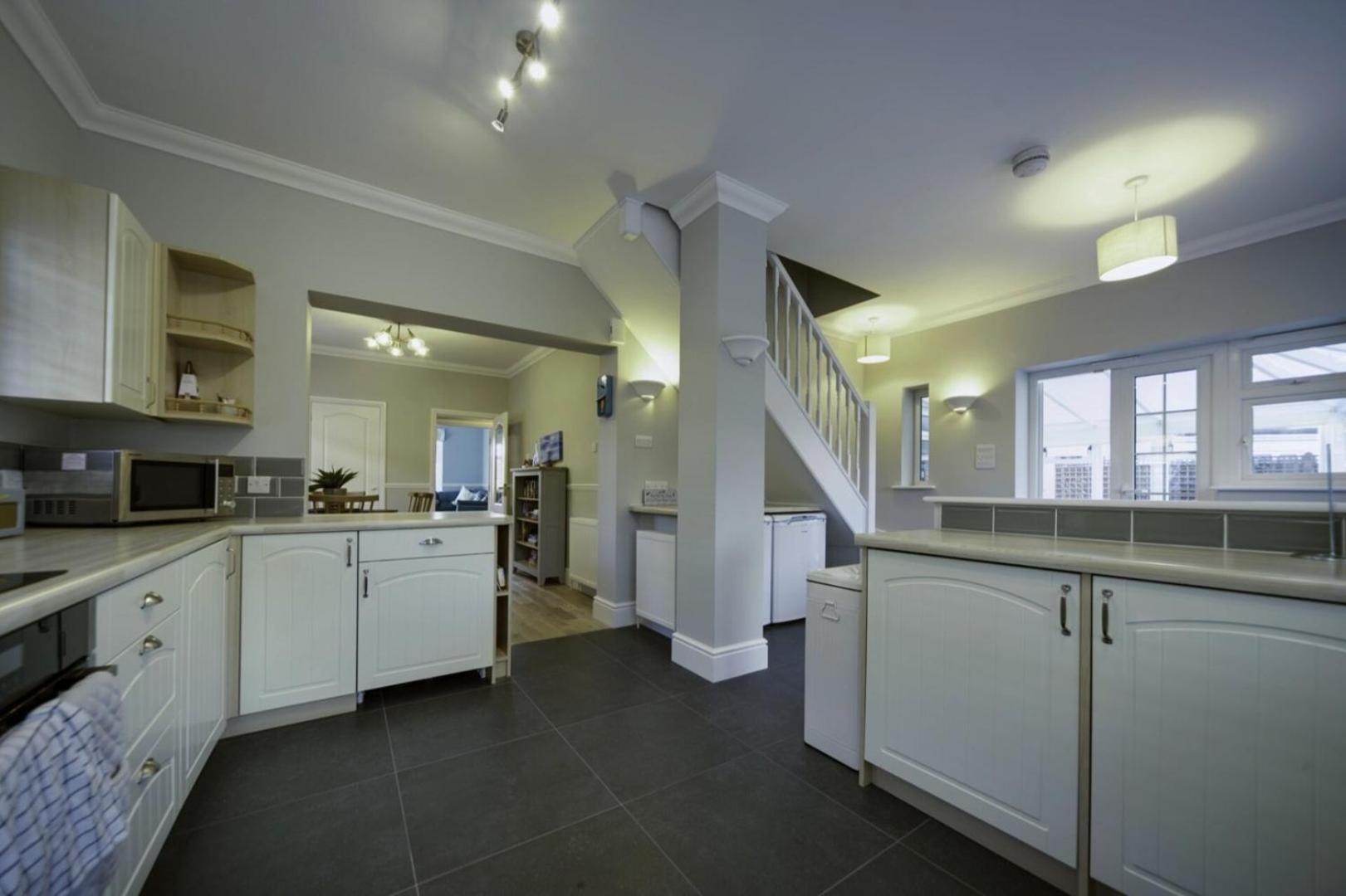 Super 5 Bedroom Family Friendly Retreat Rustington Littlehampton Exterior foto